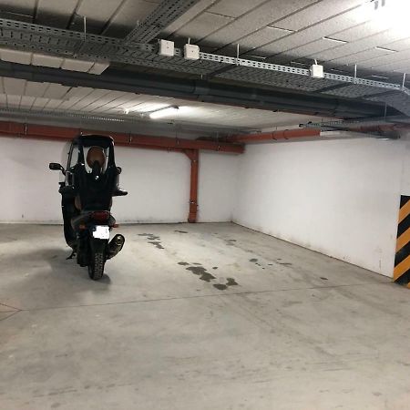 Klimatyzowany Apartament Roma Z Garazem Podziemnym Kielce Dış mekan fotoğraf