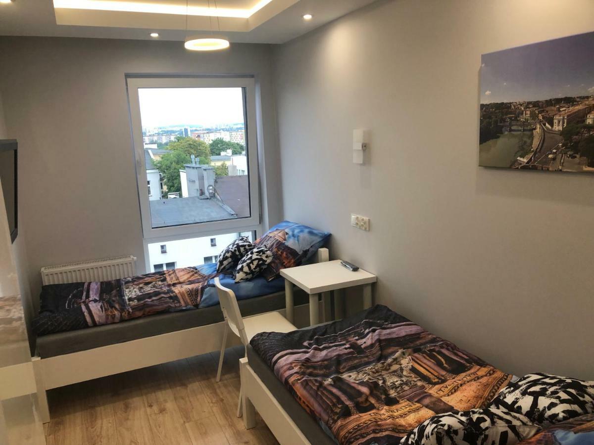 Klimatyzowany Apartament Roma Z Garazem Podziemnym Kielce Dış mekan fotoğraf