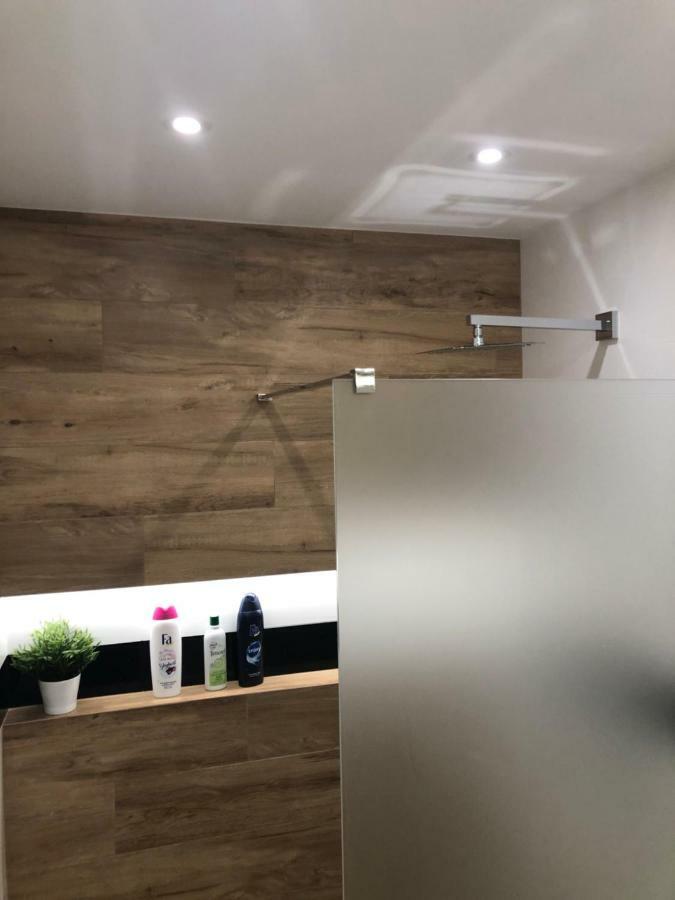 Klimatyzowany Apartament Roma Z Garazem Podziemnym Kielce Dış mekan fotoğraf