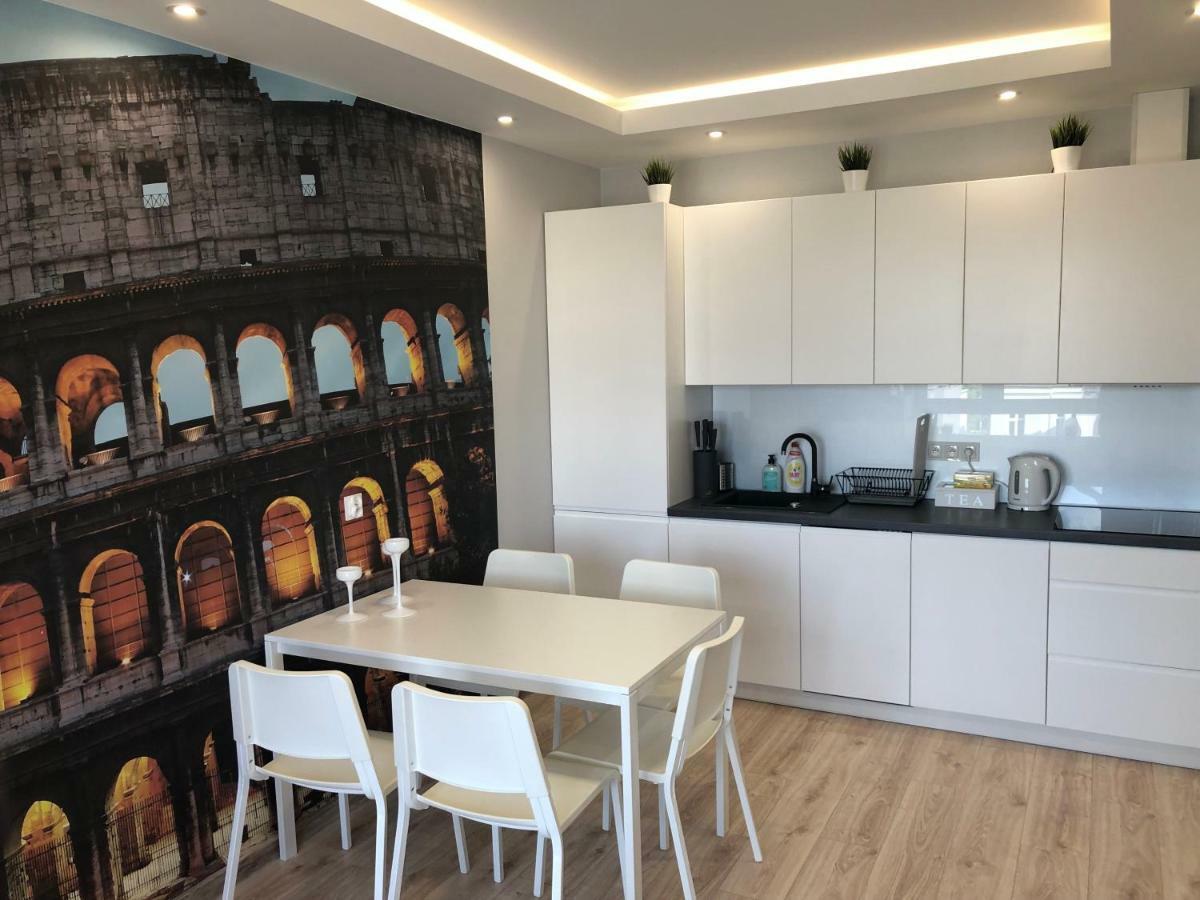 Klimatyzowany Apartament Roma Z Garazem Podziemnym Kielce Dış mekan fotoğraf