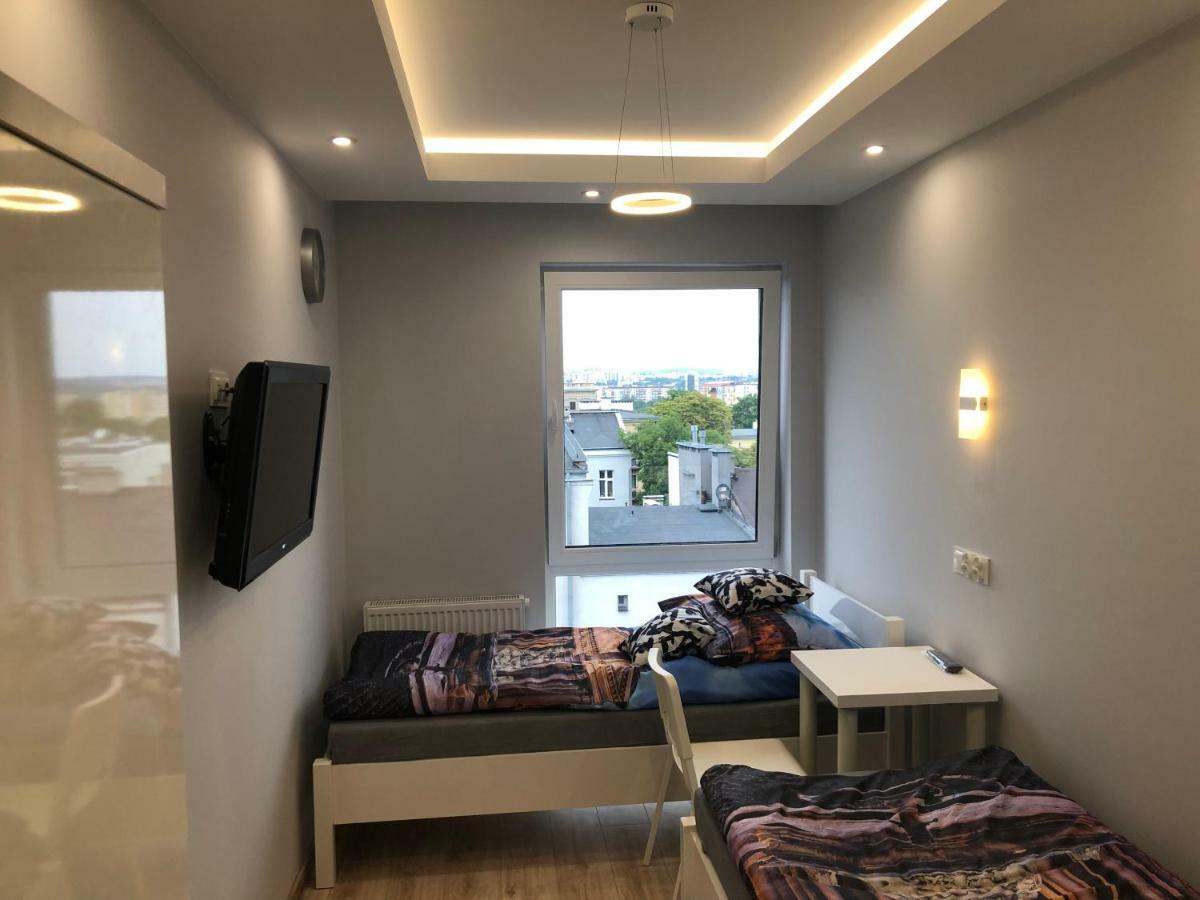 Klimatyzowany Apartament Roma Z Garazem Podziemnym Kielce Dış mekan fotoğraf