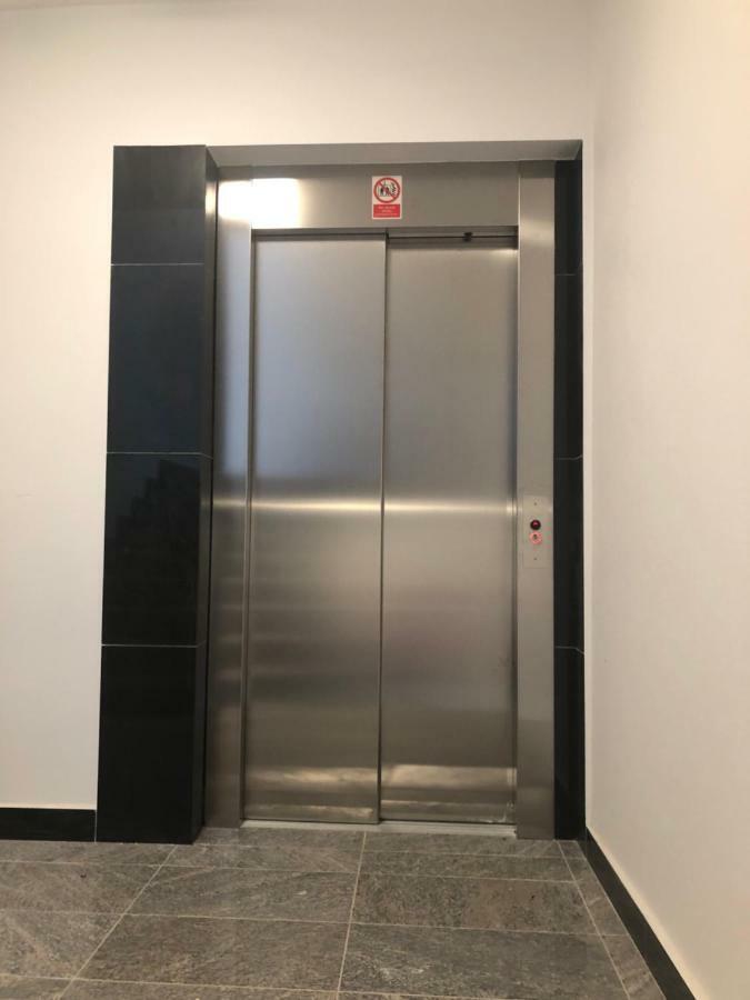 Klimatyzowany Apartament Roma Z Garazem Podziemnym Kielce Dış mekan fotoğraf